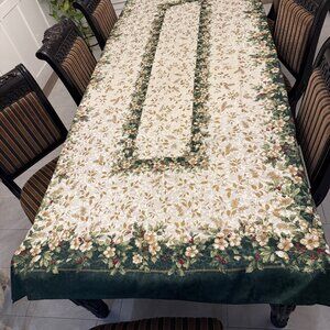 Holiday Floral Tablecloth With Gold Accents & Green Border Rectangular Design El